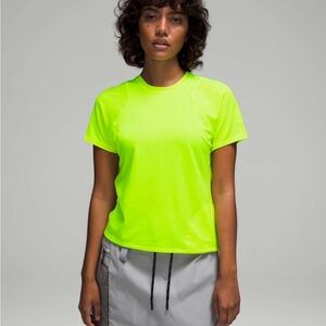 Lululemon Lightweight Cinch Hem Hiking Tee HIYE